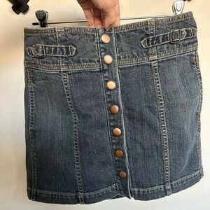 GAP women’s denim button up mini skirt